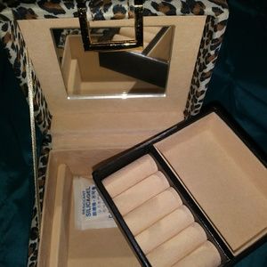 NIB worthington travel jewelry box leopard